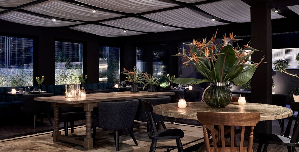 Azur Hotel 4*