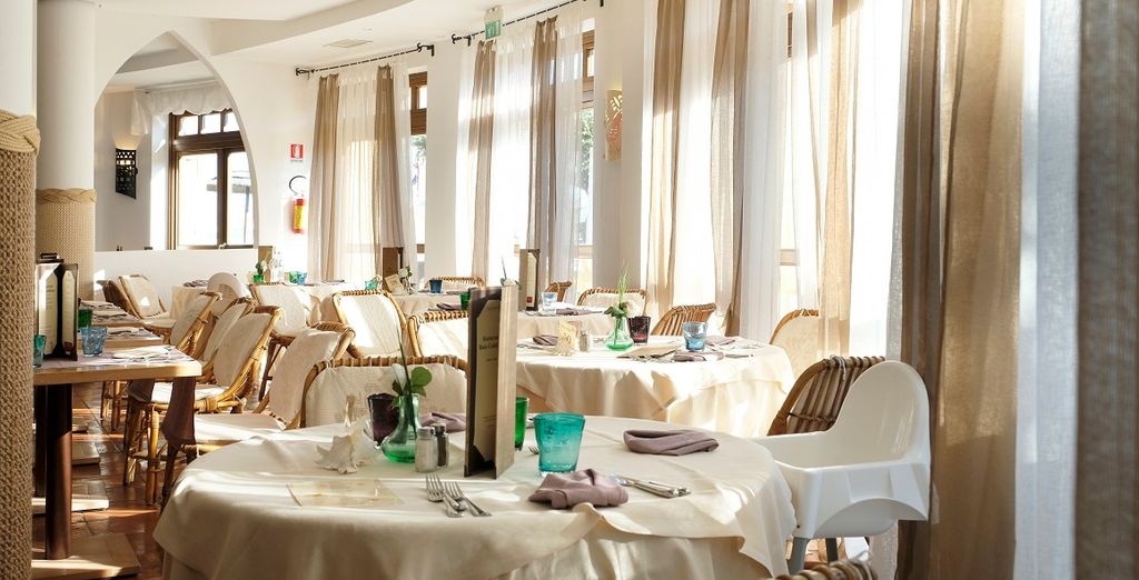 Hotel Resort & Spa Baia Caddinas 4* con Sardinia Ferries