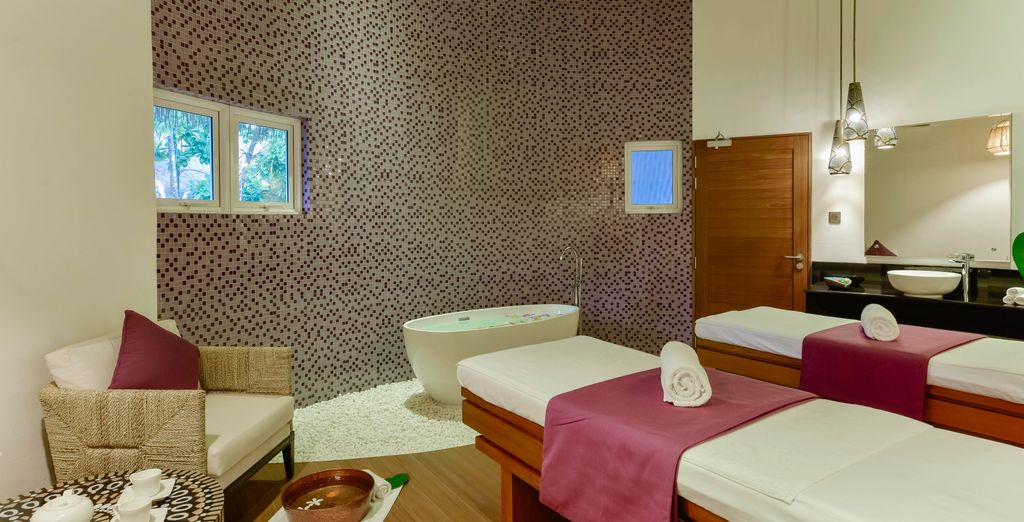 Mercure Maldives Kooddoo Resort 4*