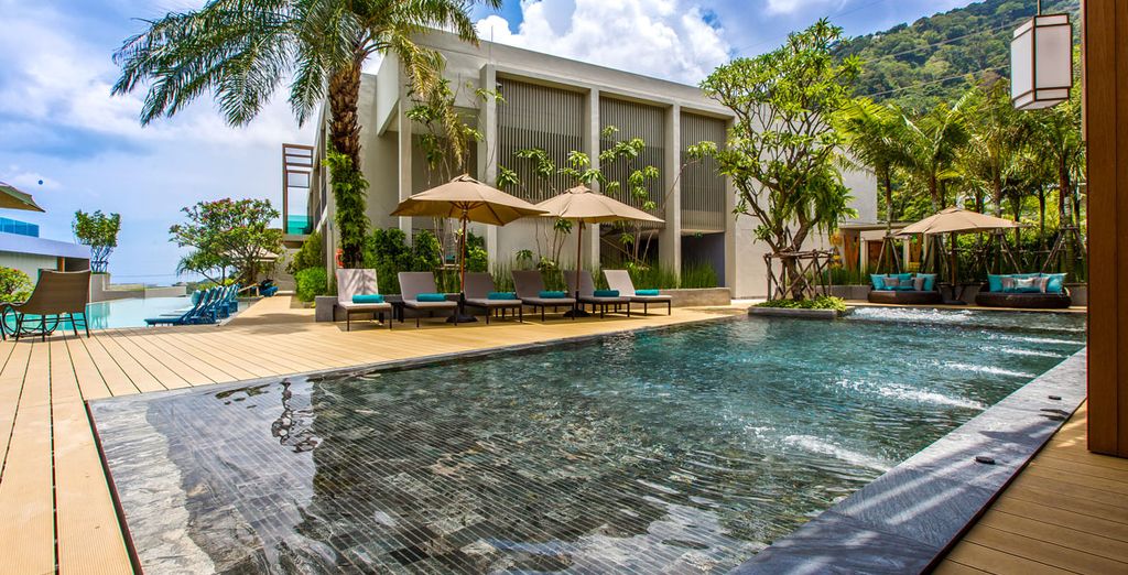 The Grand Fourwings Convention 5* + MAI HOUSE Patong Hill 5*
