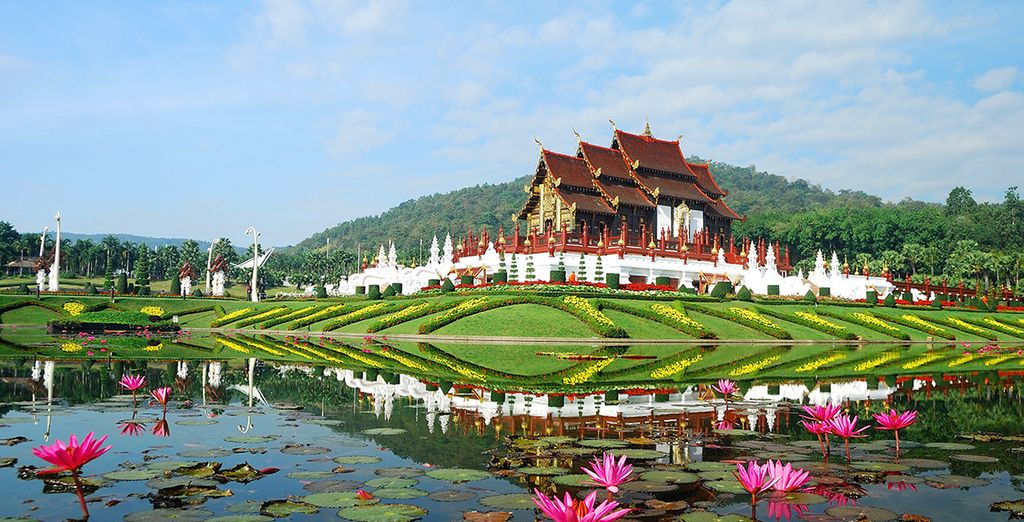 Tour a Nord di Bangkok + Chanalai Flora Resort Phuket 4*