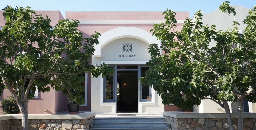 Speciale Ferragosto a Santorini - Artemis Hotel o Rose Bay Hotel