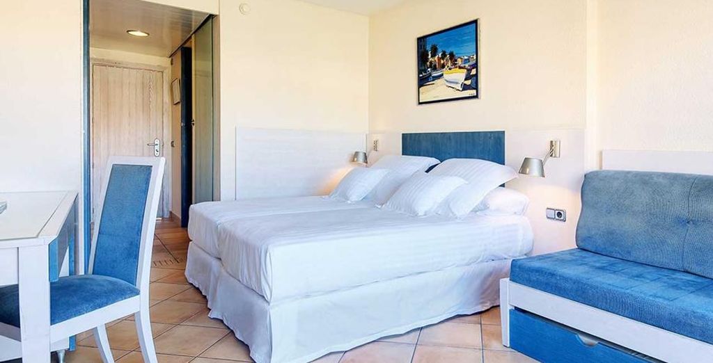 Occidental Cala Viñas 4*