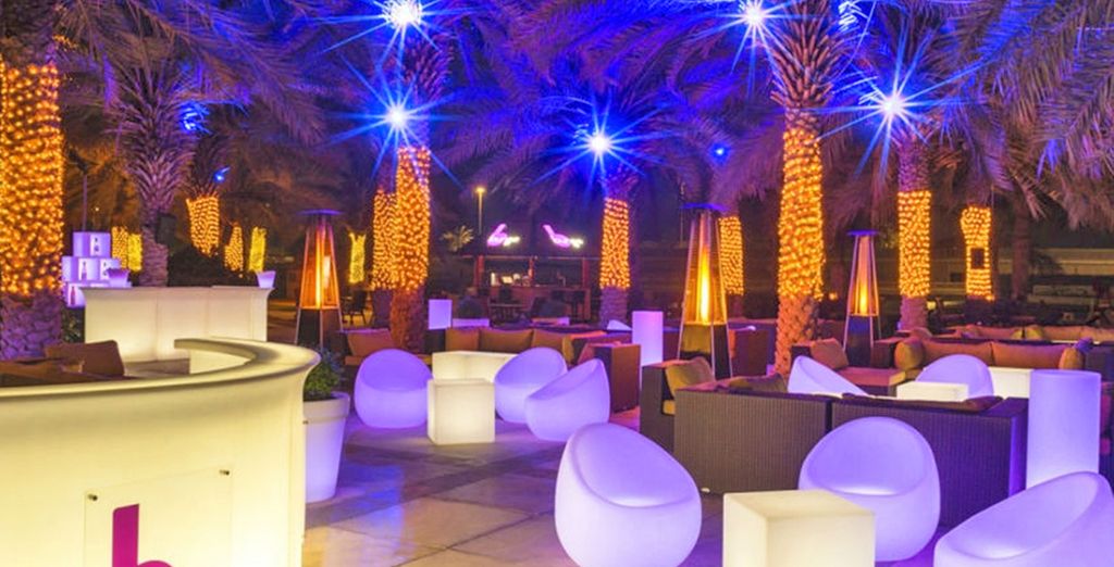 Pullman Dubai Jumeirah Lake Towers + Sheraton Abu Dhabi