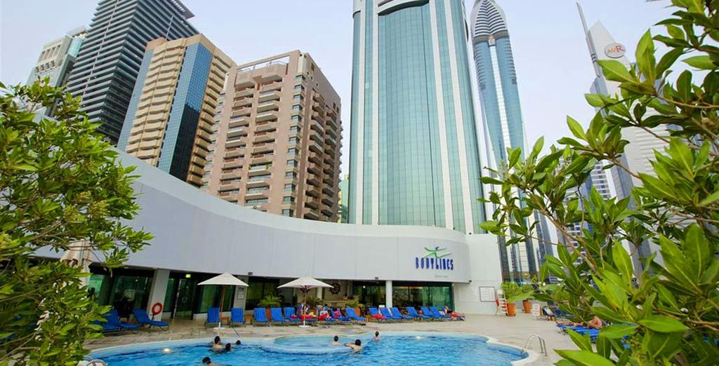 Towers Rotana 4*