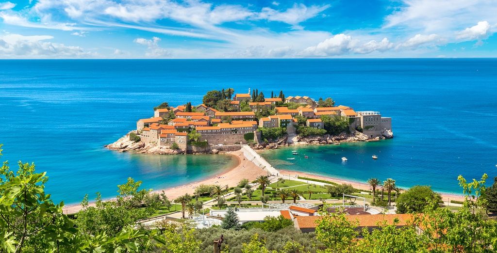 Four Points by Sheraton 4* & Hotel Tara 4*