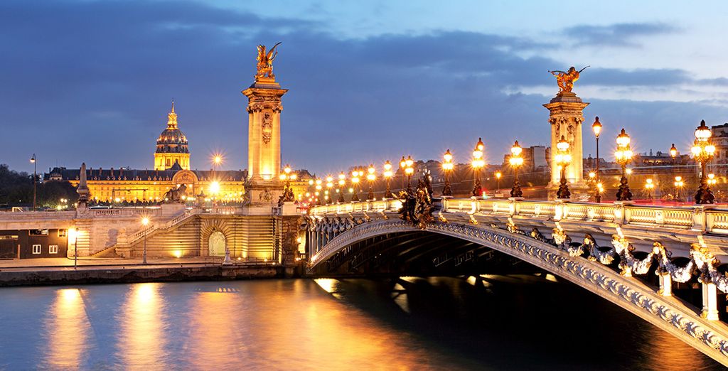 VIP Paris Yacht Hotel 4*