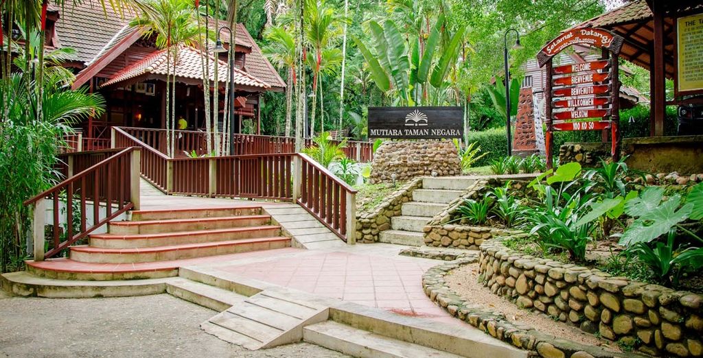 Tour Malesia + Chanalai Flora Resort Phuket
