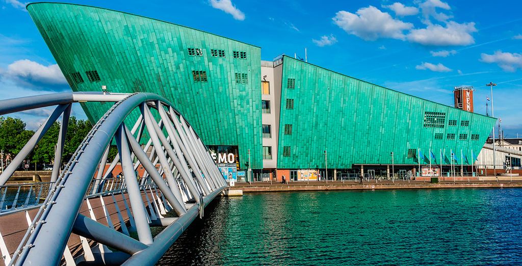 Hotel NH Amsterdam Caransa 4*