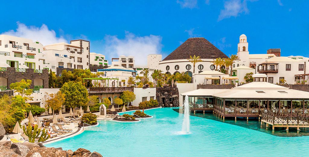 Hotel THe Volcán Lanzarote 5* Playa