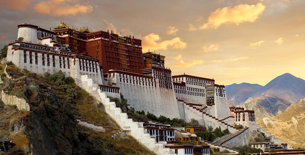 China, Tibet & Hong Kong Tour 4*