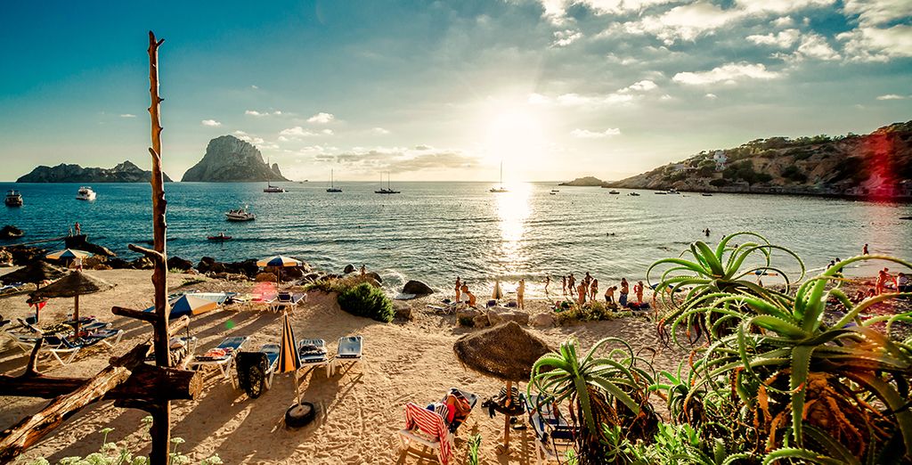 Find the perfect hotel to enjoy Ibiza