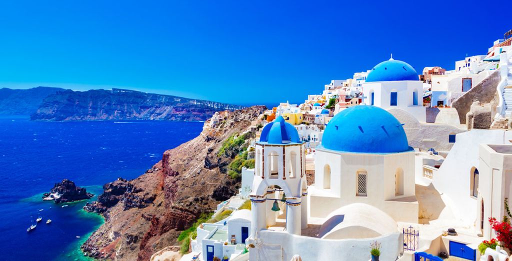 Last minute Greece - Holidays to Santorini