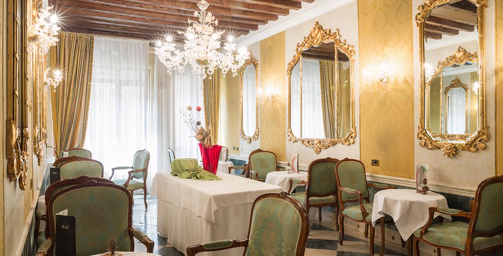 NH Venezia Santa Lucia 4*