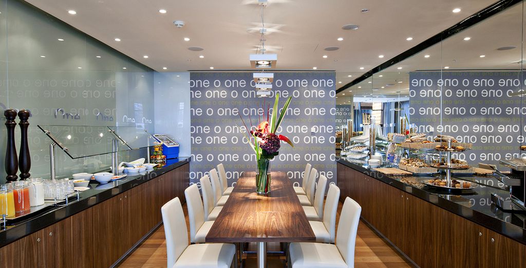 Crowne Plaza Amsterdam South 4*