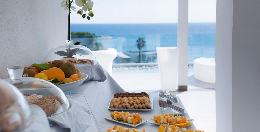 Bianco Riccio Suite Hotel 4*