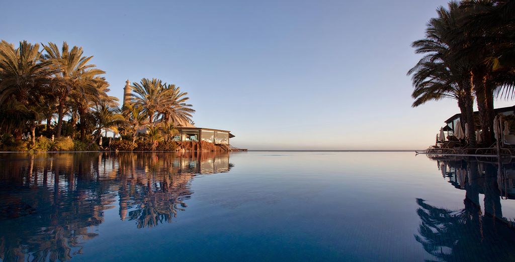 Hotel Lopesan Costa Meloneras 5*