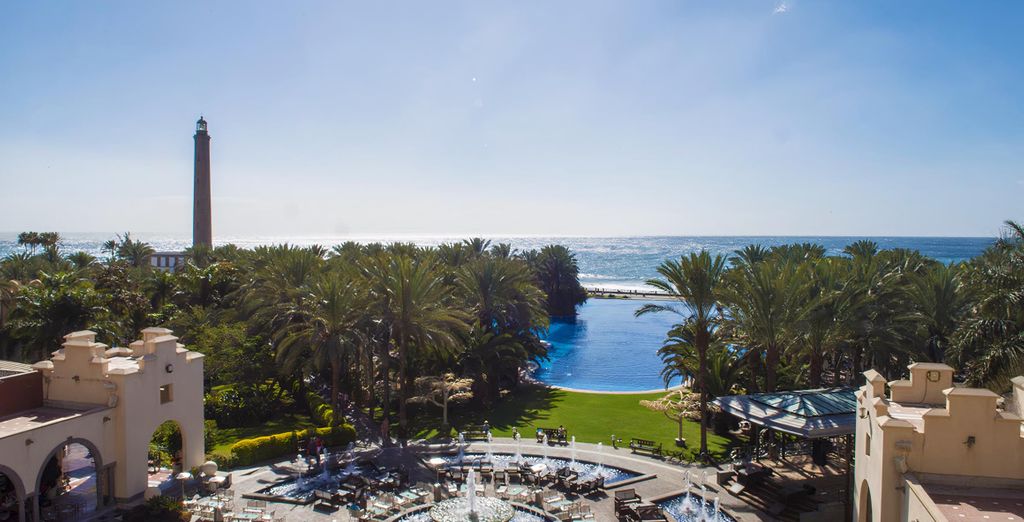 Hotel Lopesan Costa Meloneras 5*