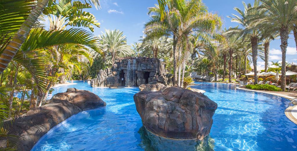 Hotel Lopesan Costa Meloneras 5*