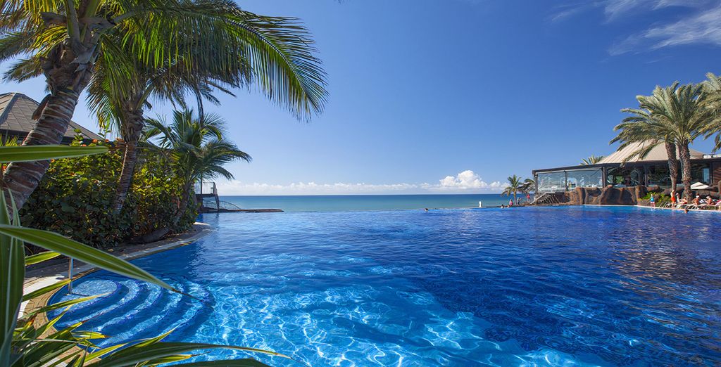 Hotel Lopesan Costa Meloneras 5*