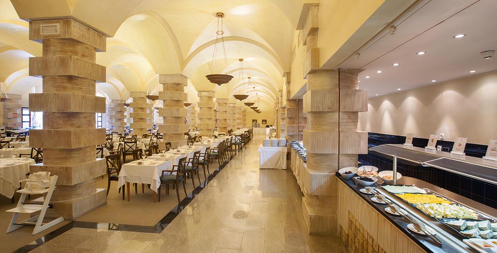 Hotel Lopesan Costa Meloneras 5*