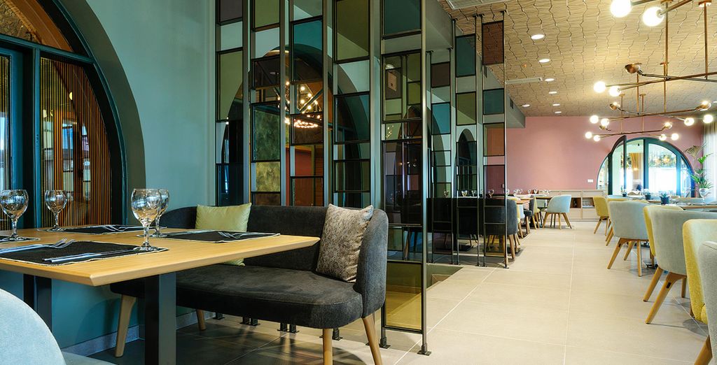 Dolce Attica Riviera 5*