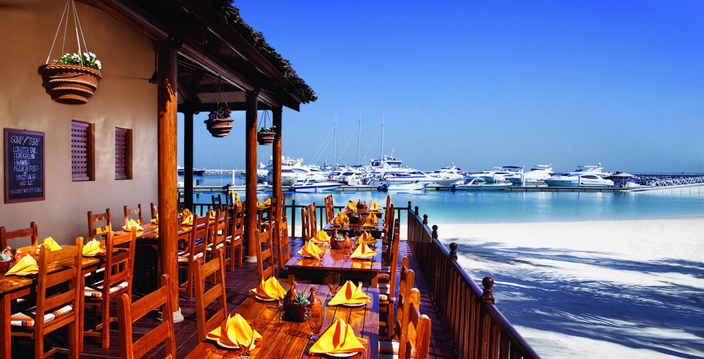Jumeirah Beach Hotel 5*