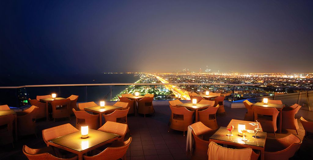 Jumeirah Beach Hotel 5*