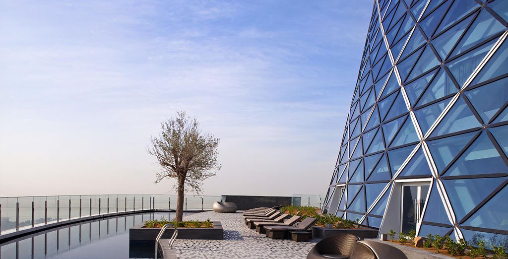 Hyatt Andaz Capital Gate 5* con biglietti per il Gran Premio di Formula 1