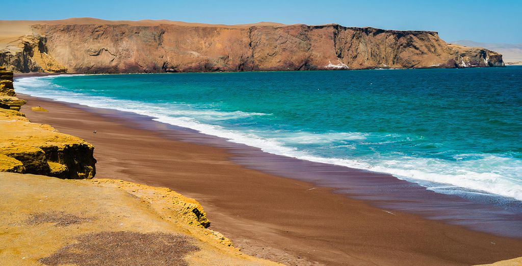 Tour privato: Avventura tra la magia delle Ande e isole paradisiache 