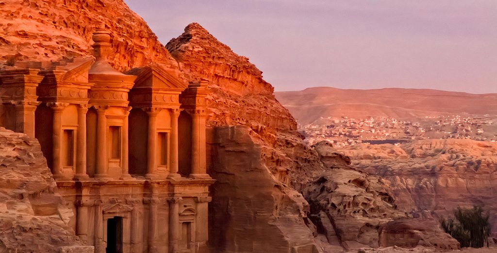 7 or 9 Night Tour of Petra & Wadi Rum with Dead Sea Extension