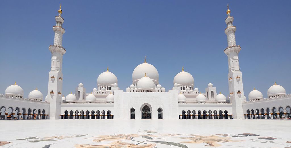 Sheraton Abu Dhabi Hotel & Resort 5*