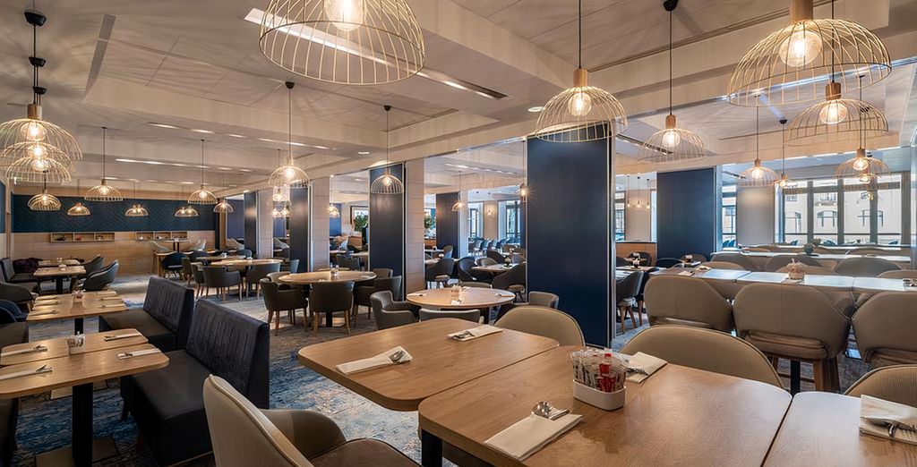  Radisson Blu Hotel Paris 4*, Marne-La-Vallee