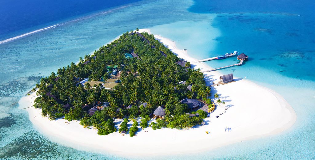 Avani+ Fares Maldives Resort 5*