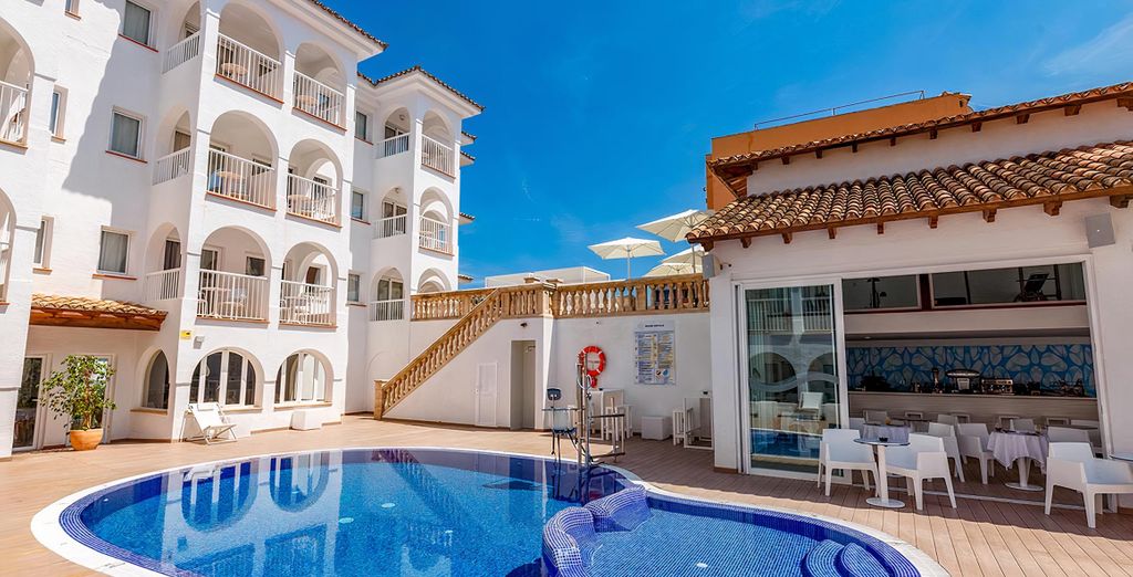 R2 Bahía Cala Ratjada Design Hotel 4* - Adults Only