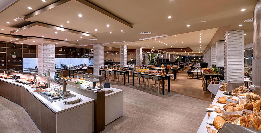 Radisson Blu Resort & Spa Gran Canaria Mogan 5*