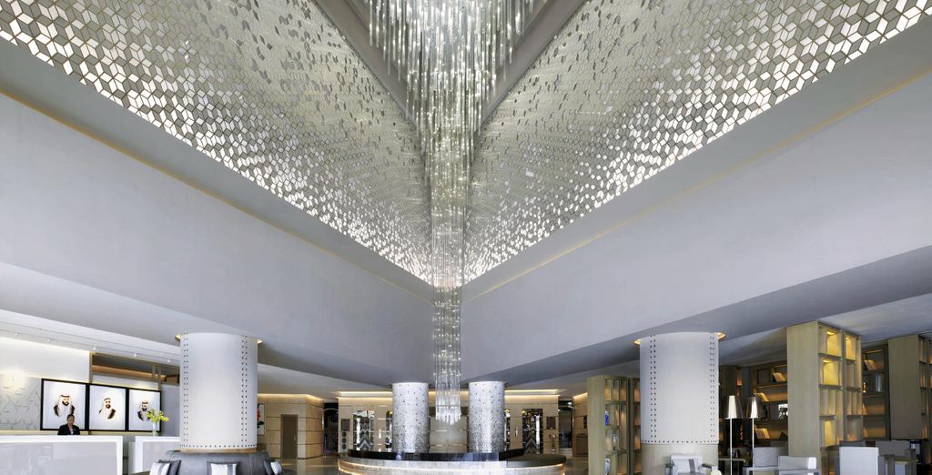 Fairmont Hotel Dubai 5*