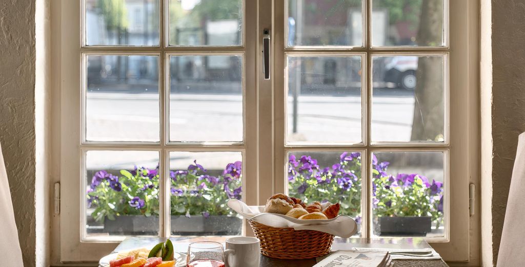 Hotel NH Bruges 4*