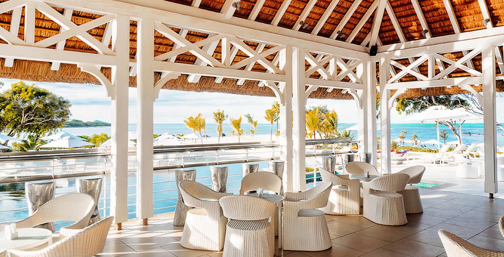 Radisson Blu Azuri Resort & Spa 4*