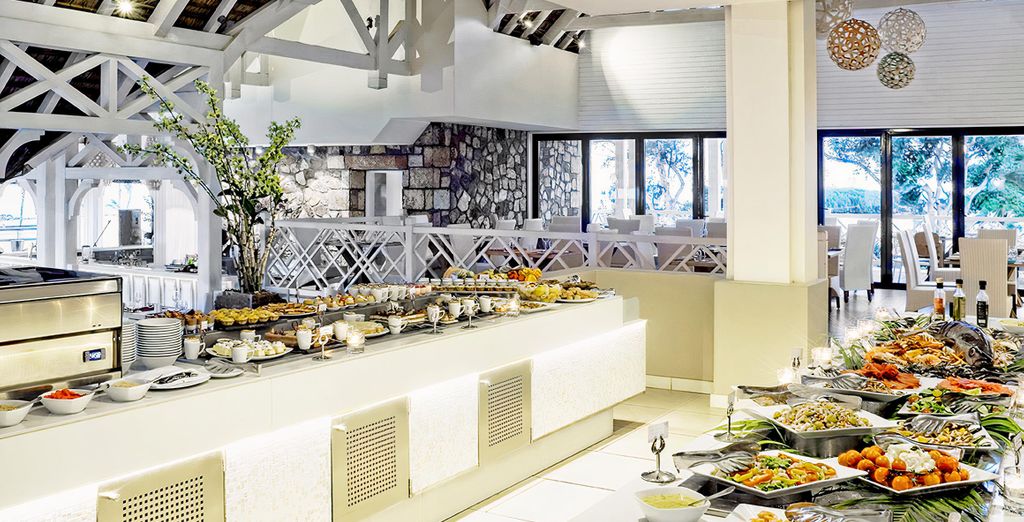 Royal Marlothi Safari Lodge & Spa 4* e Radisson Blu Azuri Resort & Spa, Mauritius 4*