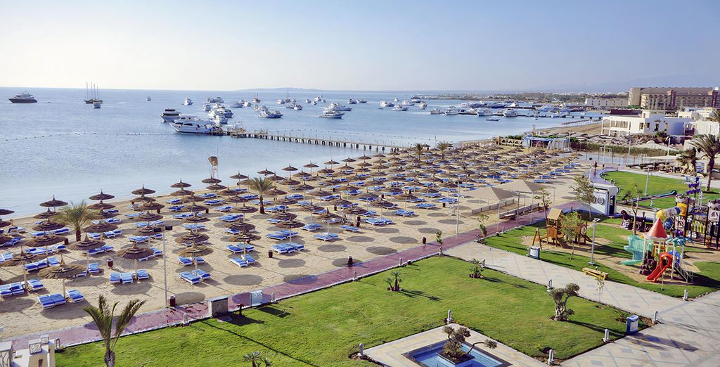 White Beach Resort by Pickalbatros 5*