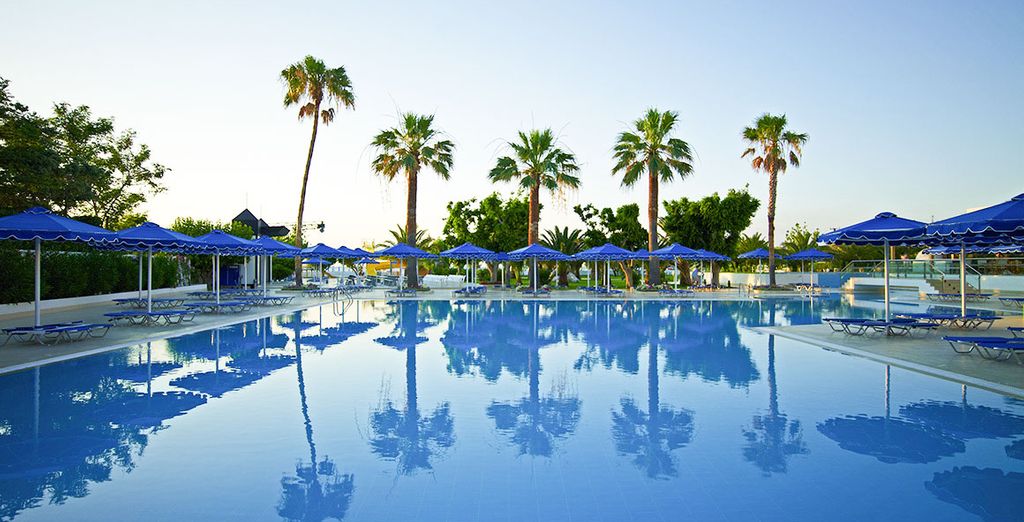 Hotel Mitsis Faliraki Beach 5*