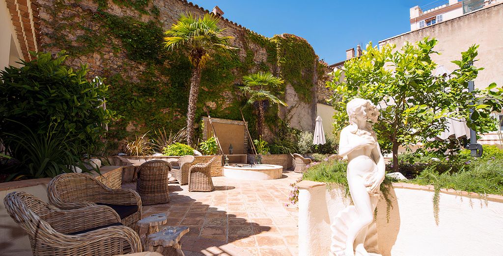 Best Western Plus Le Patio des Artistes 4*