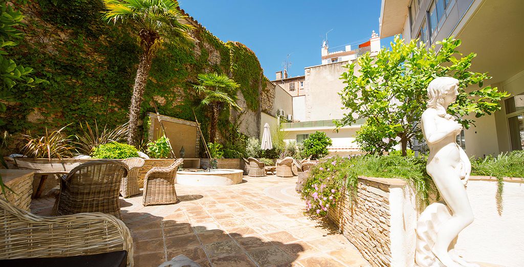Best Western Plus Le Patio des Artistes 4*