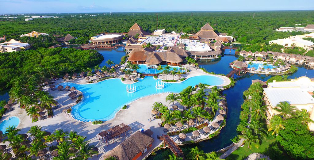 Grand Palladium White Sand Resort & Spa 5*