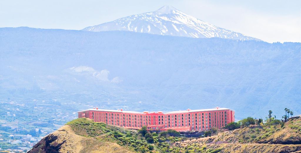 Las Águilas 4*