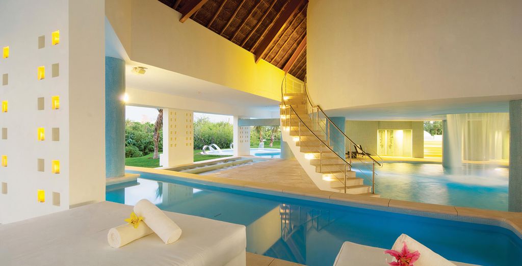 Blue Bay Grand Esmeralda 5*
