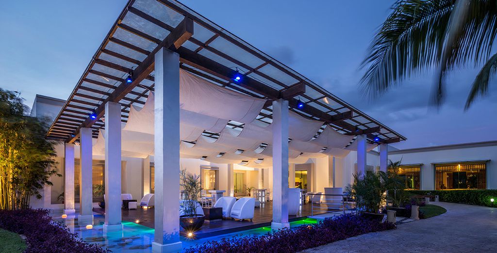Blue Bay Grand Esmeralda 5*