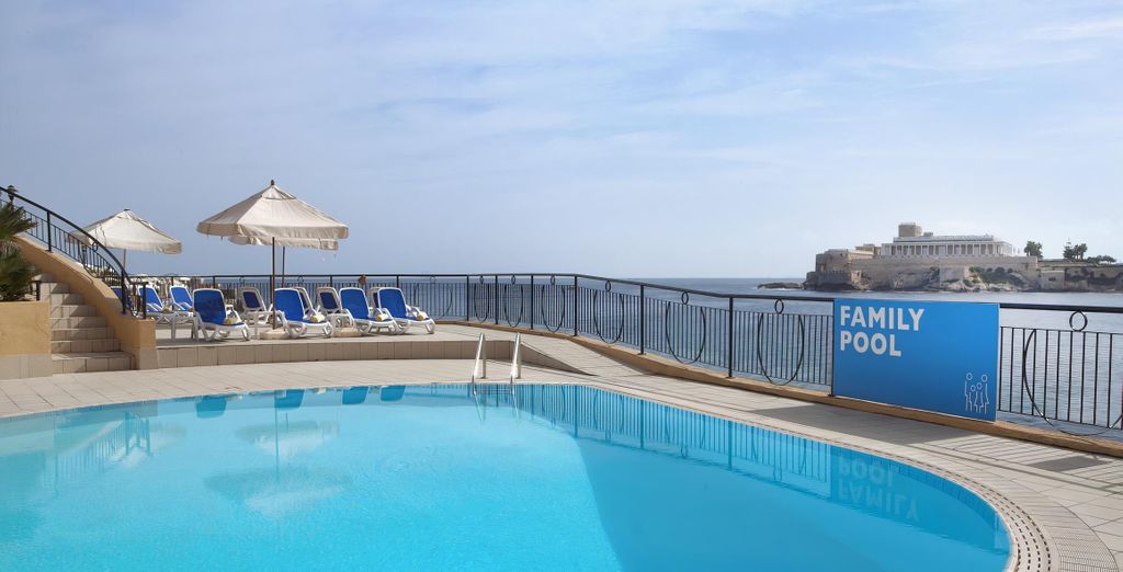 Verdi Saint George's Bay Marina 4*