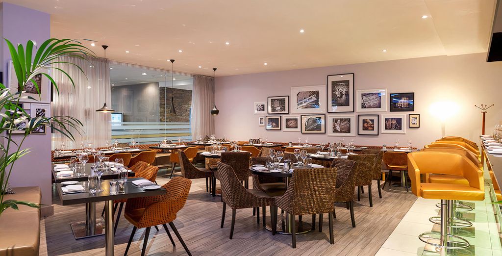 Novotel London West Hotel 4*